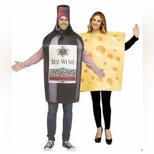 Fun world wine and cheese adult costume. NWT one size